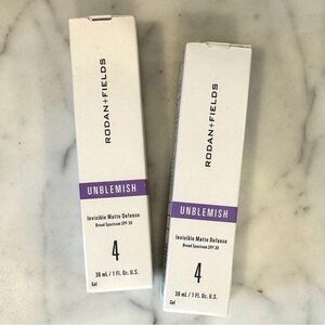 Rodan + Fields Unblemish Invisible Matte Defense spf 30 gel